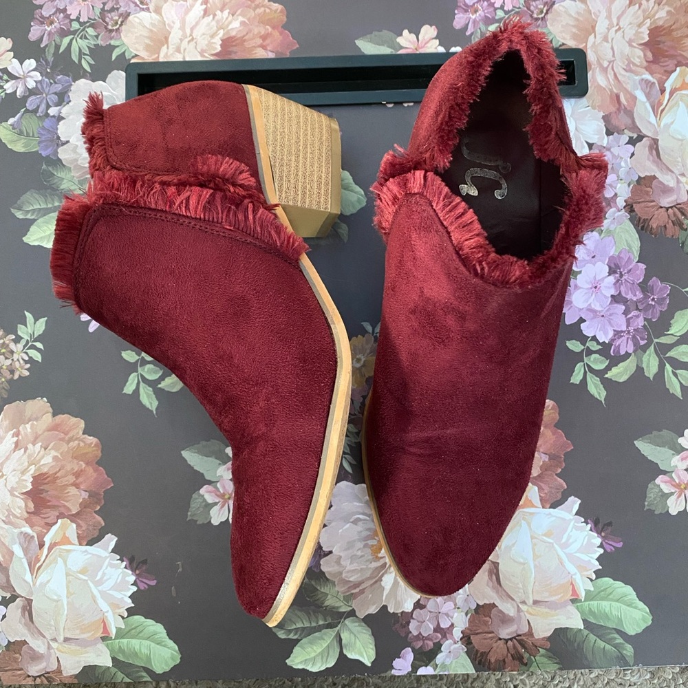 Red Ankle Boots with Frayed Collar and Slip-On Design